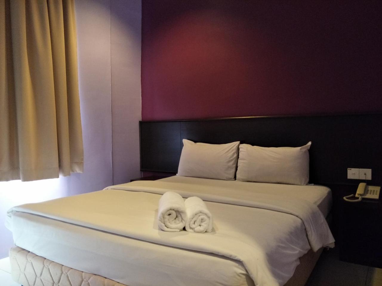 Bary Inn, Klia & Klia2 - 24 Hours Free Airport Pick-Up Sepang Exterior foto